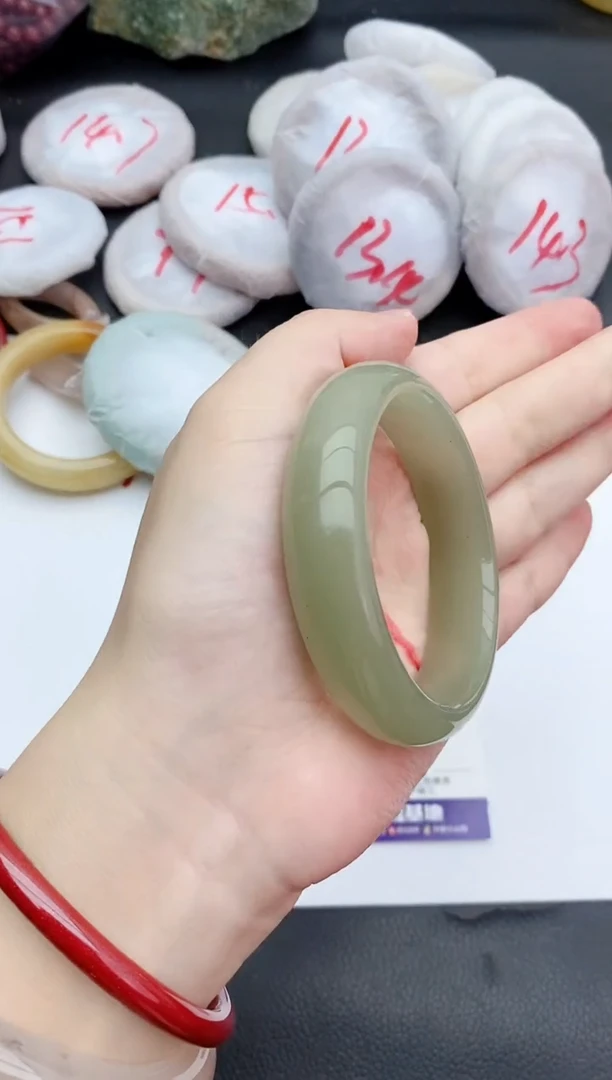 未镶嵌手镯石英质玉156+54/55