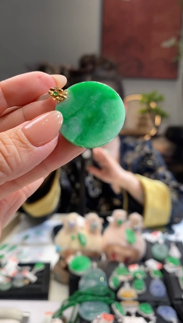 吊坠(不含链)18K金镶嵌翡翠无事牌