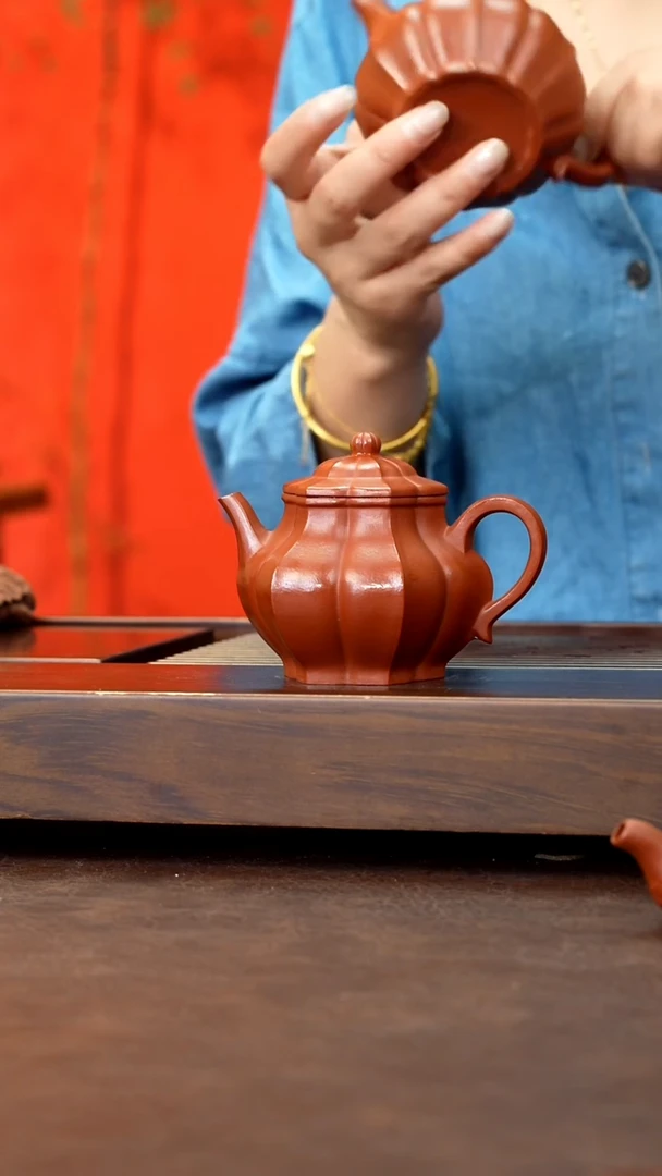 茶壶紫砂朱泥经纹全手菱花宫灯150cc左右