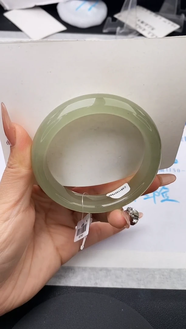 未镶嵌手镯石英质玉w214-DB59+