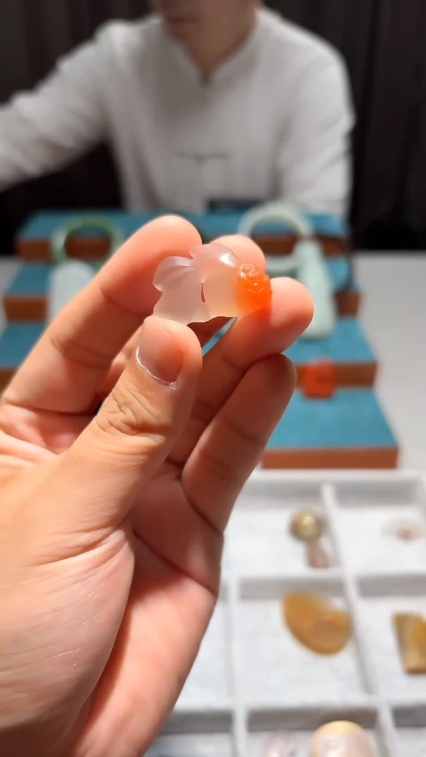 未镶嵌南红玛瑙挂件南红玛瑙金玉满堂锦鲤吊坠