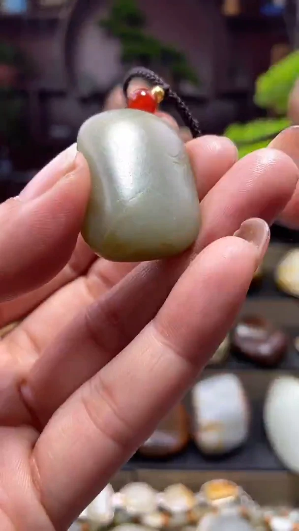 和田玉未镶嵌挂件和田玉吊坠挂件精美