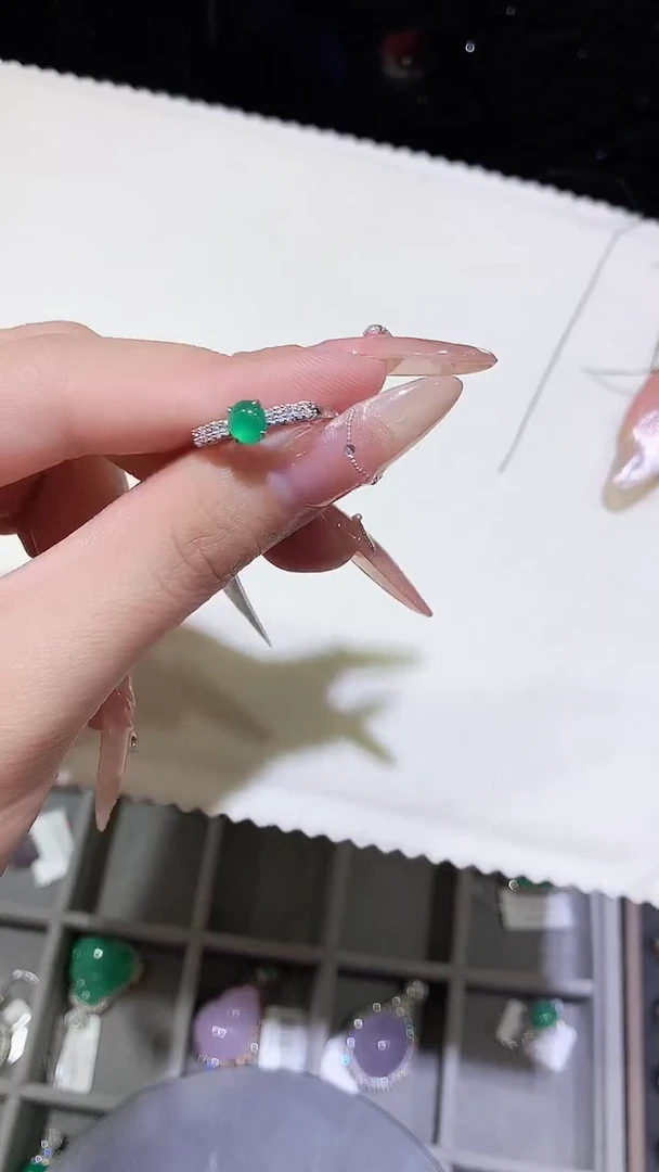 【闪购商品】翡翠戒指18K金镶嵌戒指CY