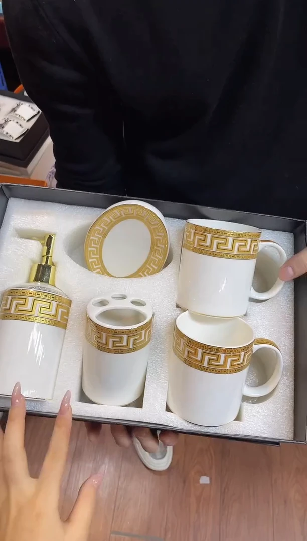 杯鸿辉家品牌瓷器，京东包邮！