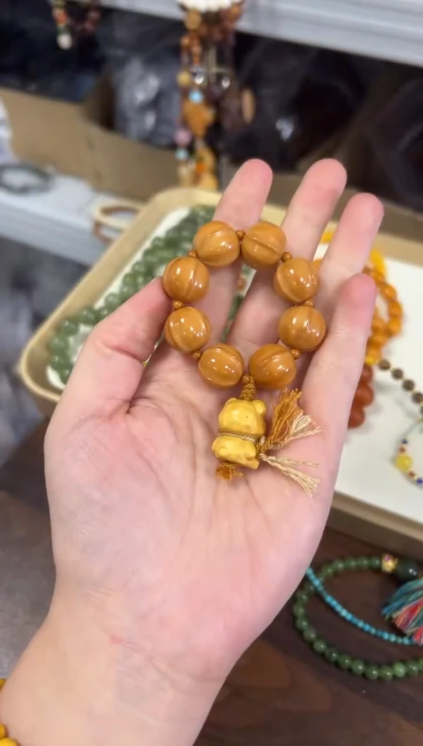 猴头核桃手串鲨鱼背猴头小熊手捻[0369]