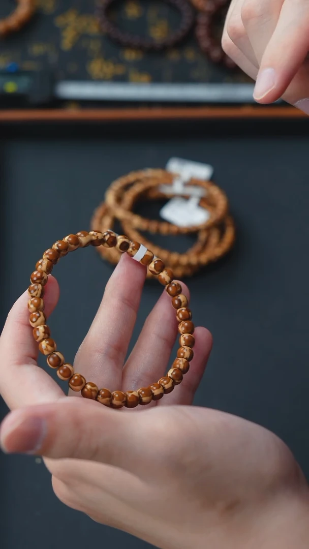 手串紫金鼠实心老型6       10864