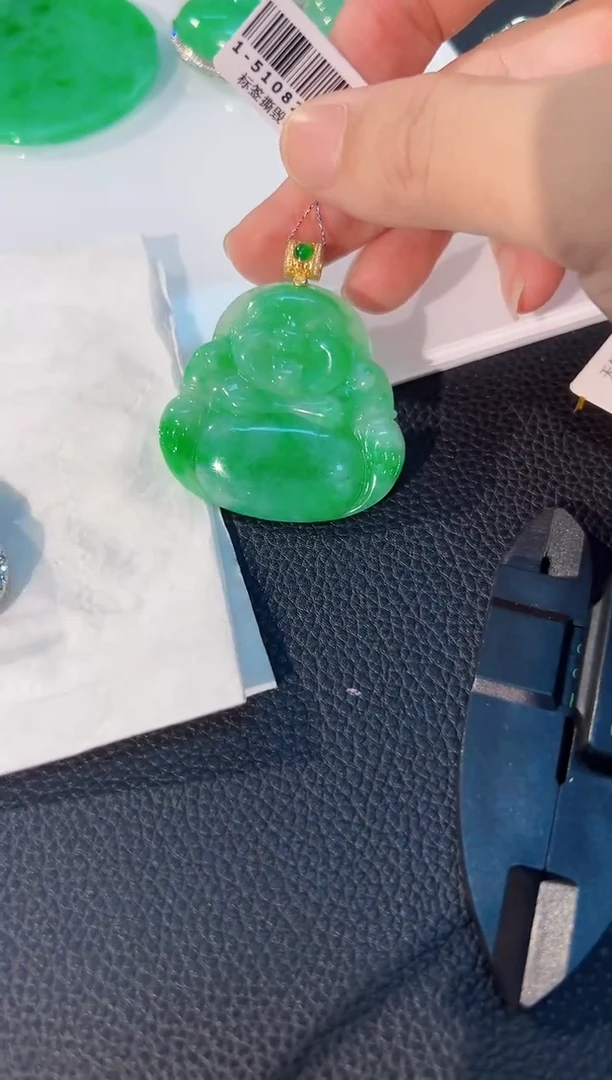 颈饰18K金镶嵌翡翠缅料A货/支持复检/一件