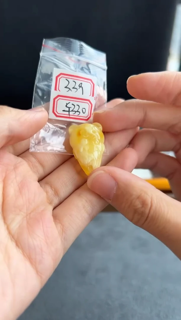 未镶嵌颈饰蜜蜡402号买断