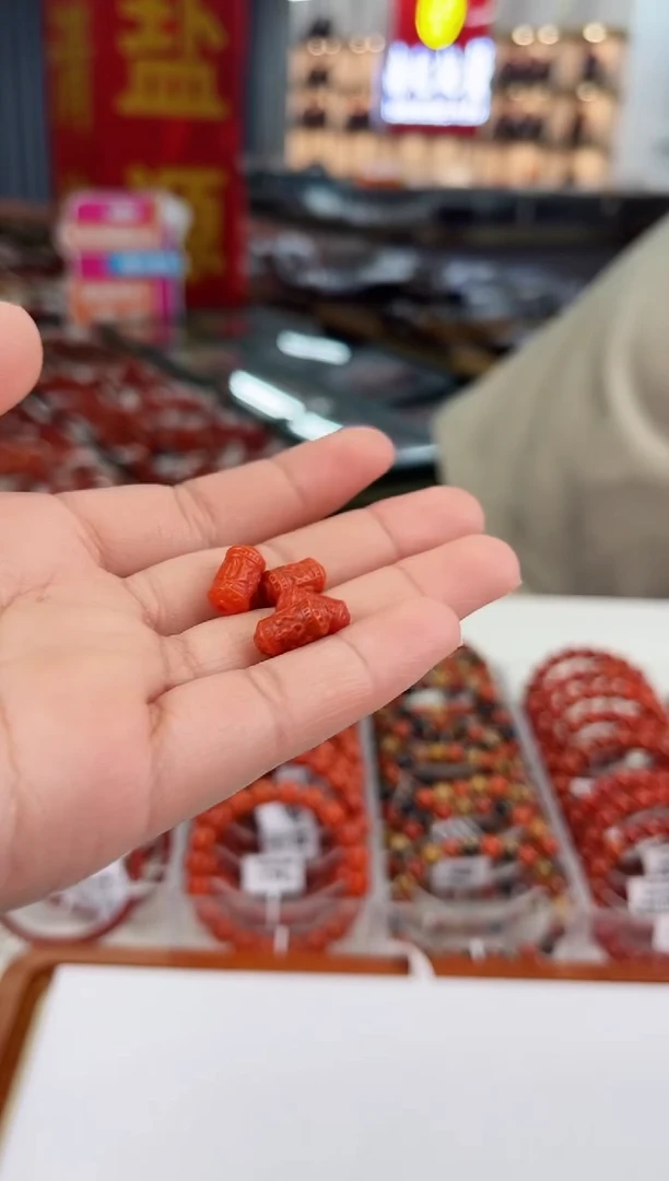 【闪购商品】南红玛瑙六字桶珠未镶嵌（多样式发其一）