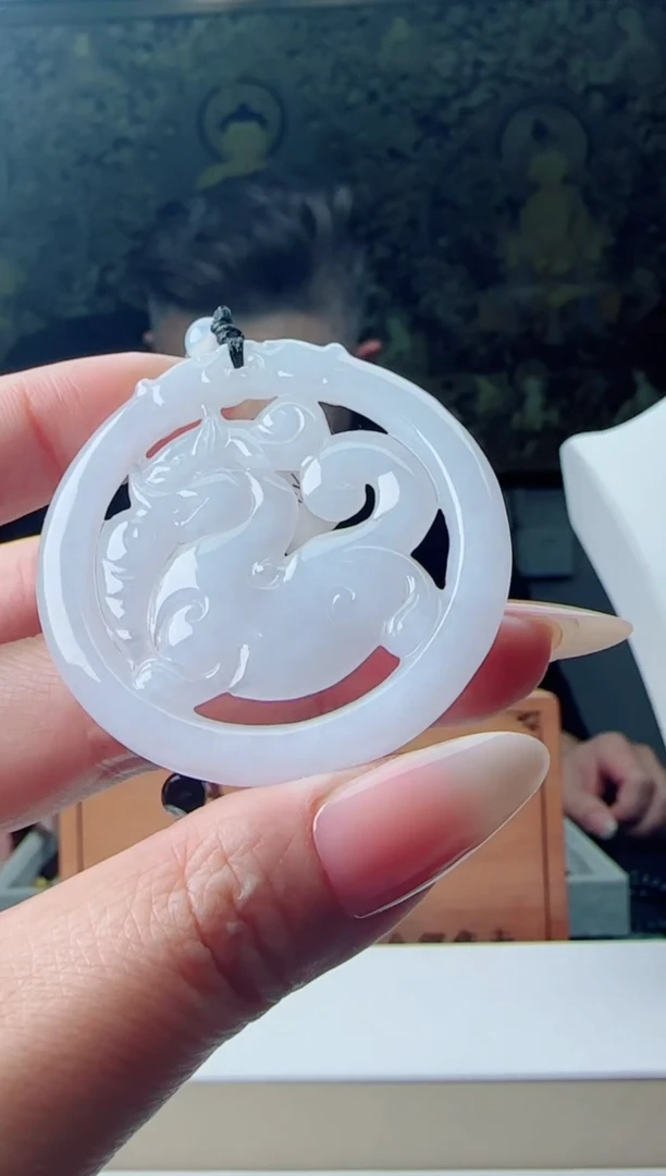 【闪购商品】翡翠颈饰未镶嵌11111111