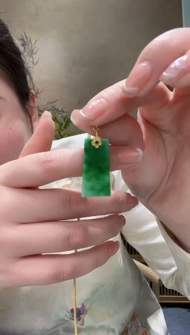 【闪购商品】翡翠颈饰未镶嵌吊坠