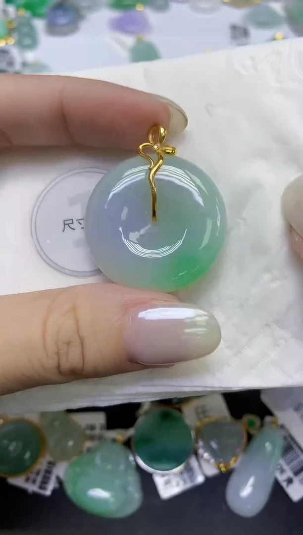 颈饰18K金镶嵌翡翠天然缅甸翡翠A货百元以上9元证书费自理