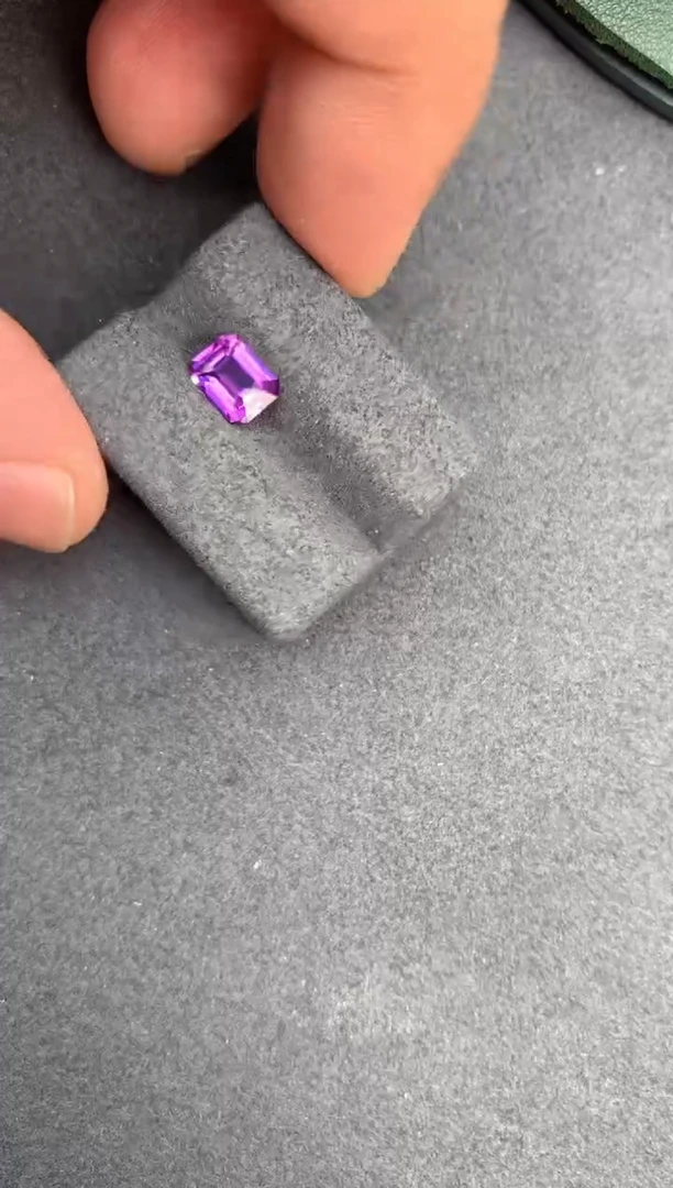 【闪购商品】彩色蓝宝石裸石未镶嵌1.3ct紫蓝宝