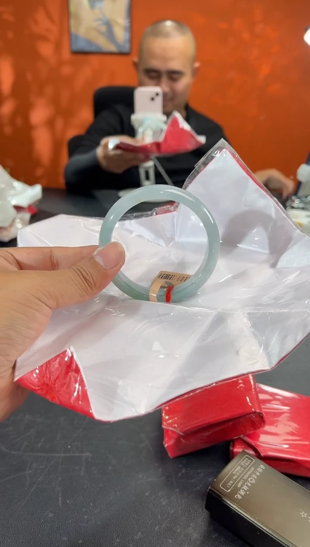 未镶嵌手镯翡翠2