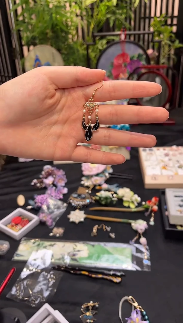织绣顾**～非遗苏绣手工饰品