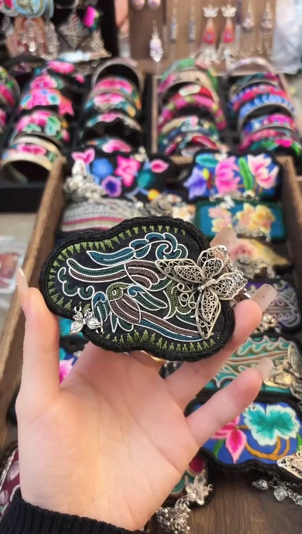 织绣艺枝独绣手工饰品106