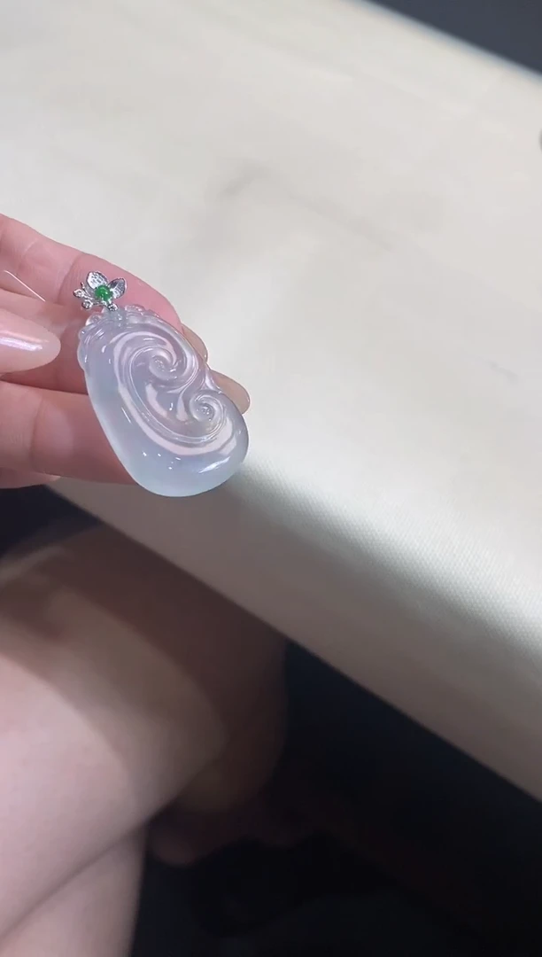 翡翠18K金镶嵌吊坠(不含链)如意