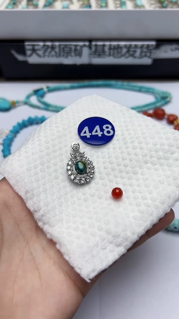 玛瑙/玉髓吊坠银S925镶嵌448随机发