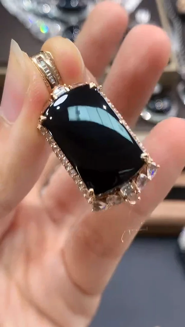 吊坠(不含链)18K金镶嵌翡翠C198