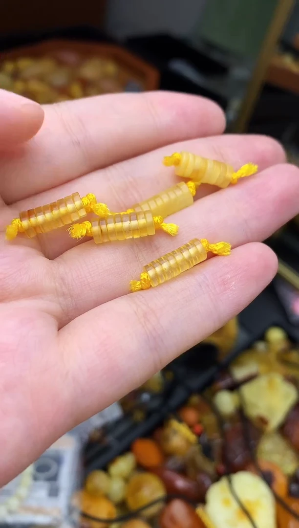 未镶嵌琥珀珠宝奇石71