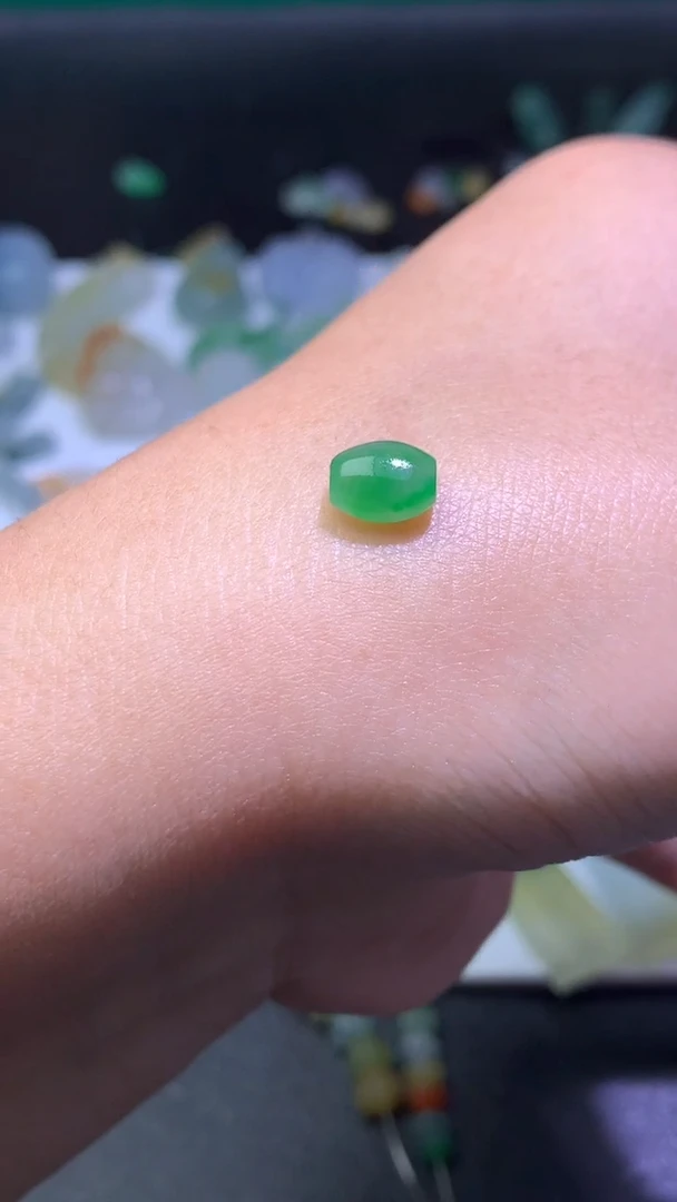 未镶嵌定制翡翠S****a毛货