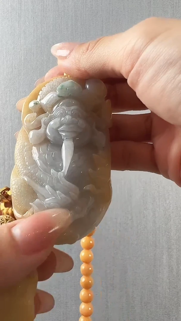 颈饰未镶嵌翡翠财神