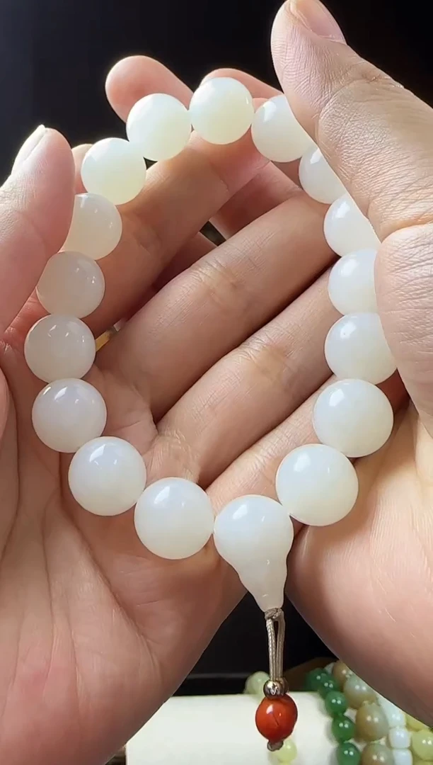 未镶嵌手串和田玉?*念JJD0104129多样性发一