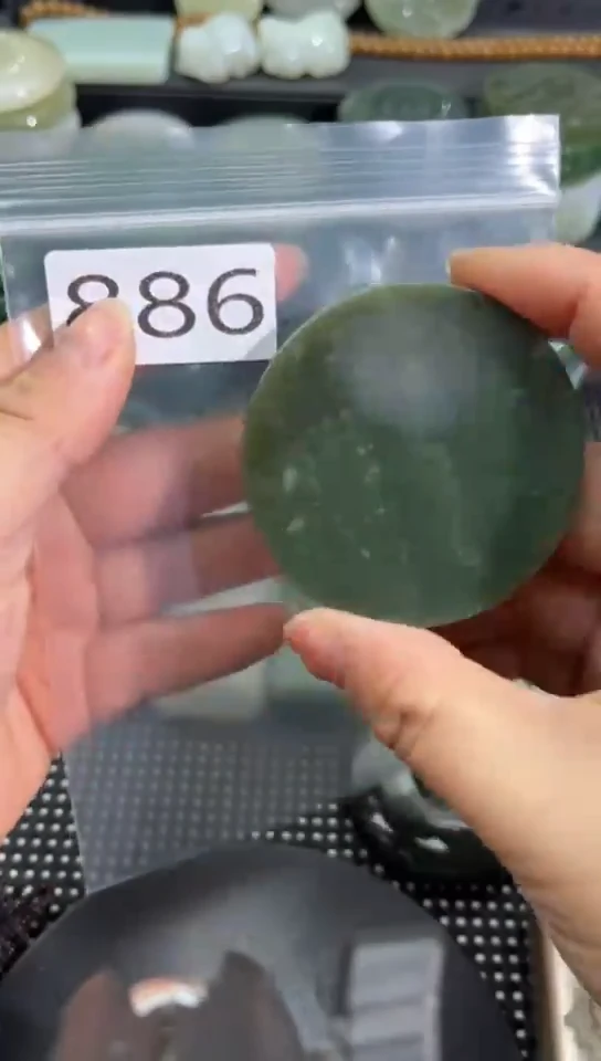 未镶嵌和田玉珠宝半成品镯芯