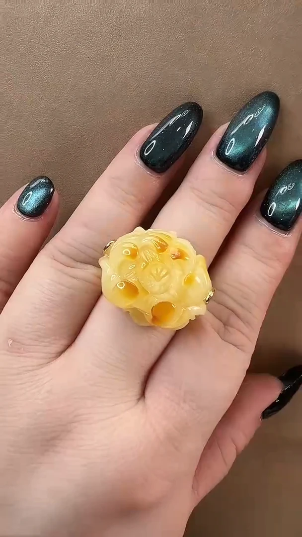 琥珀颈饰未镶嵌戒指