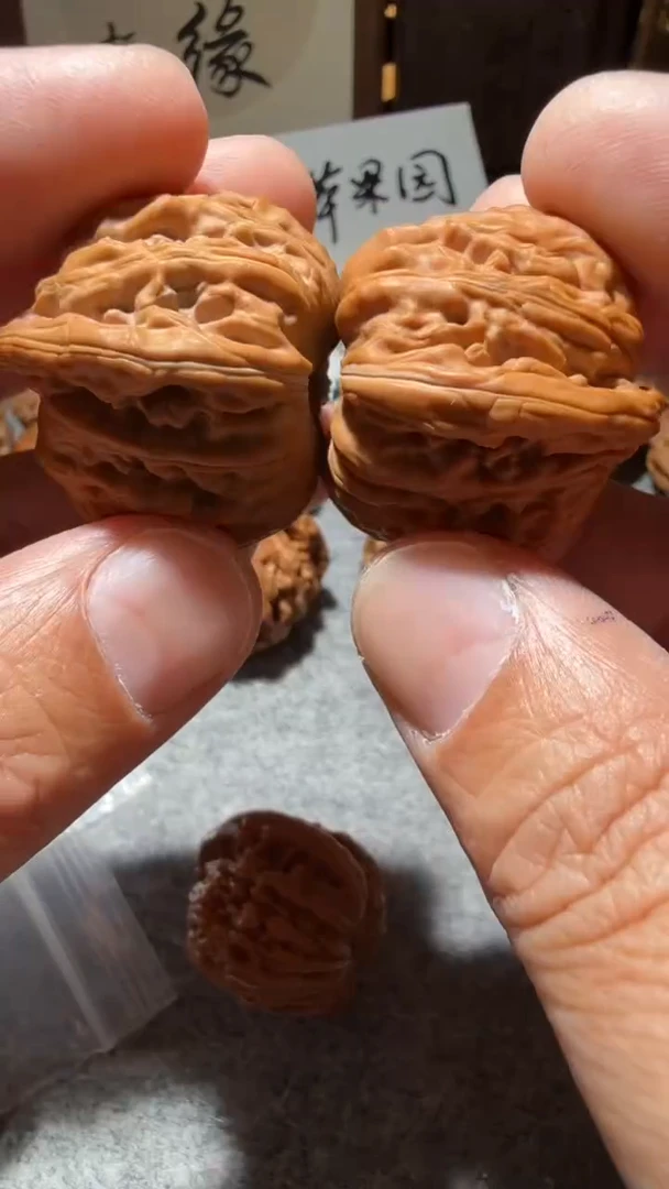 把件文玩核桃【核缘雅趣】36左右汉高楼，拱桥