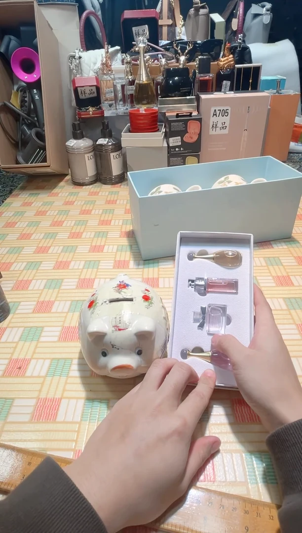 瓷片瓷器 库房到期 全部地板价@@1