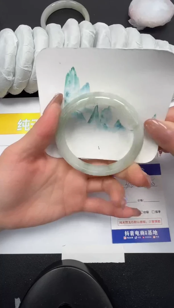 【闪购商品】石英质玉手镯未镶嵌306-55.5