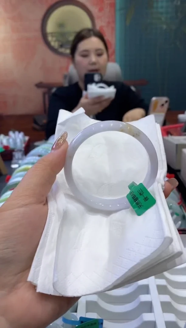 【闪购商品】翡翠手镯未镶嵌多人0011269