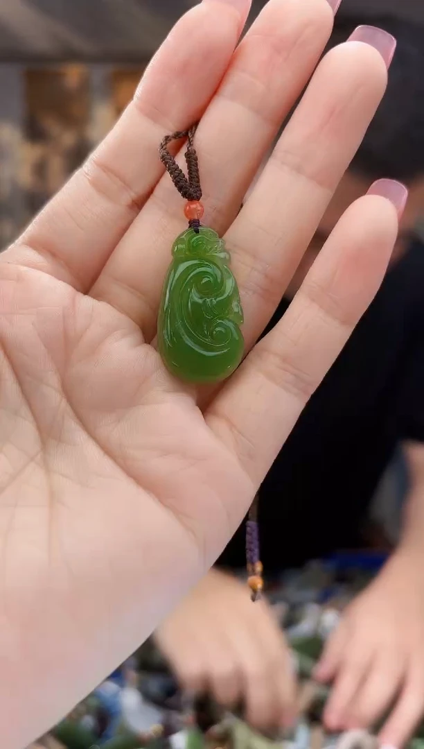 和田玉未镶嵌挂件拍一发一