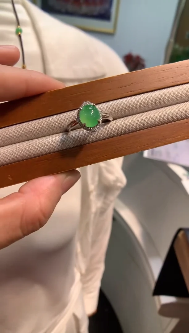 银S925镶嵌戒指翡翠戒指