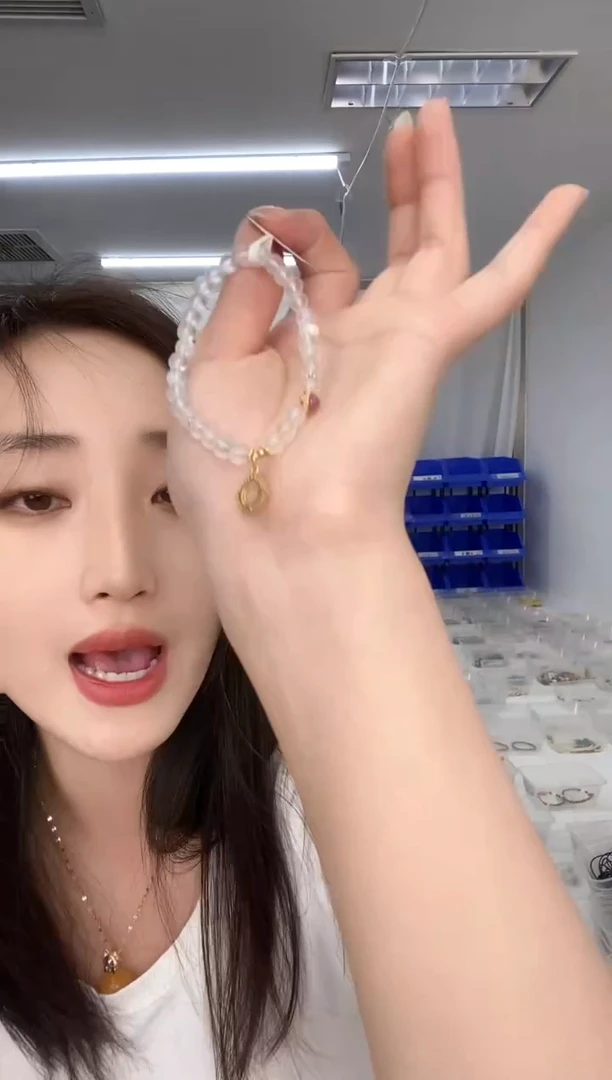 手链未镶嵌月光石天然珠宝多样性发其一