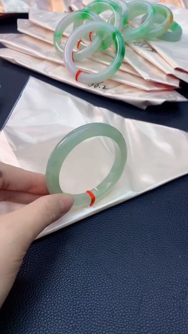 未镶嵌手镯翡翠0382936049