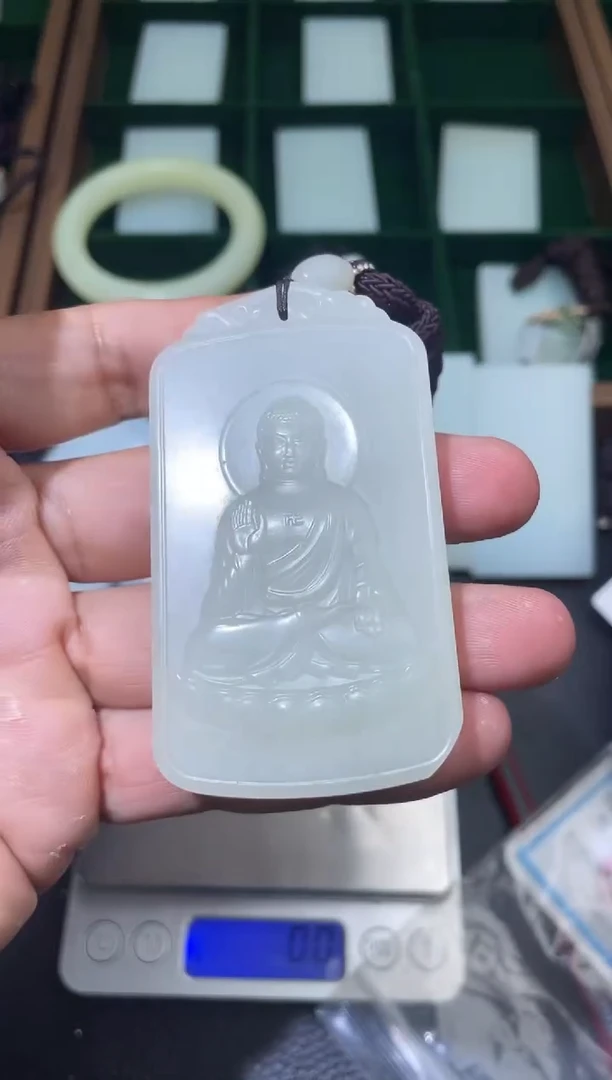 定制和田玉佛