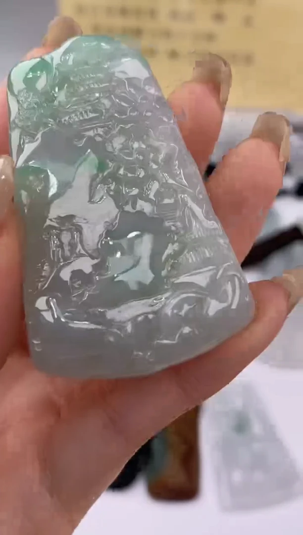 翡翠未镶嵌吊坠(不含链)40189