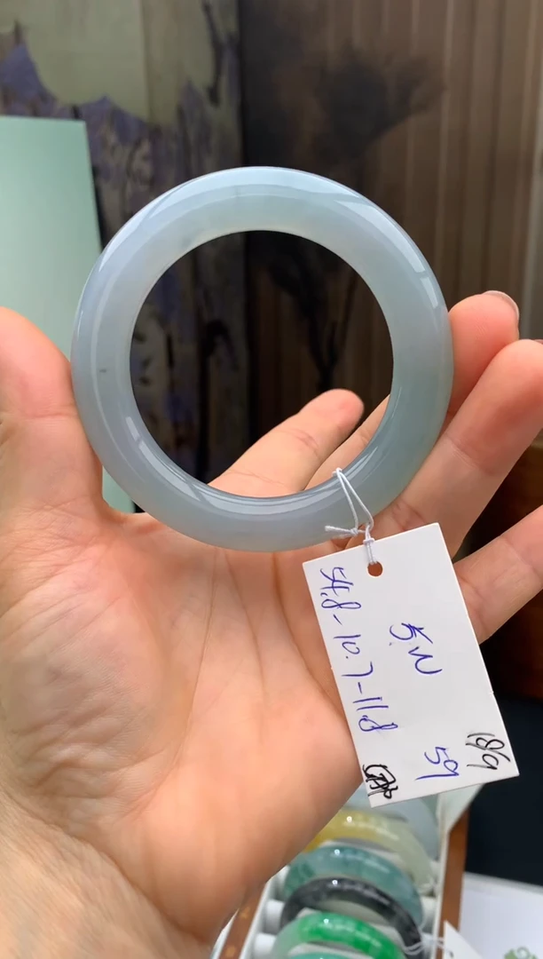 未镶嵌手镯翡翠30