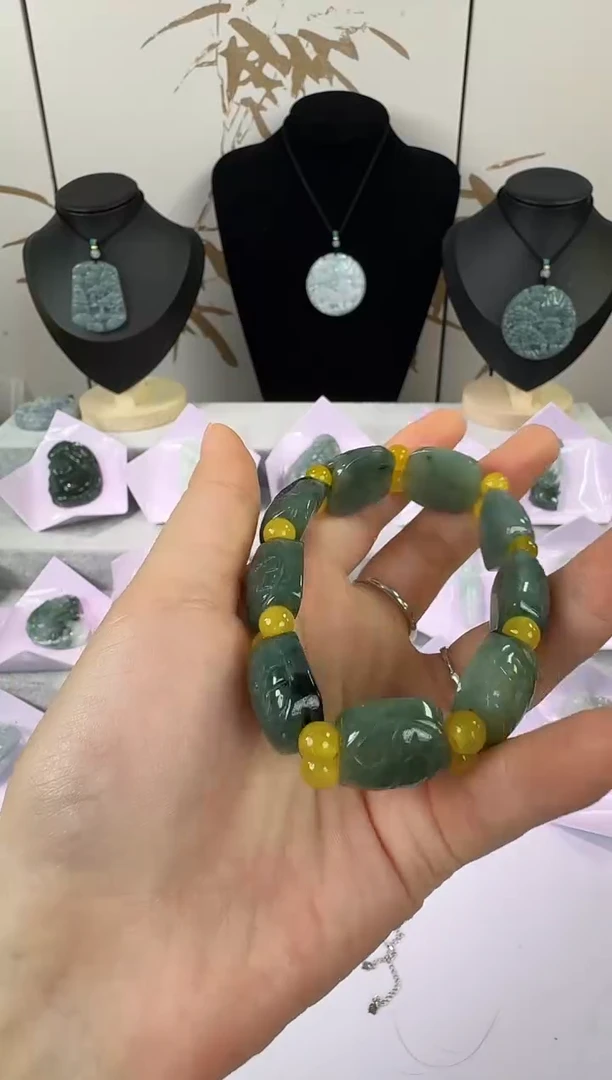 吊坠(不含链)未镶嵌翡翠天然A货翡翠富甲天下手串