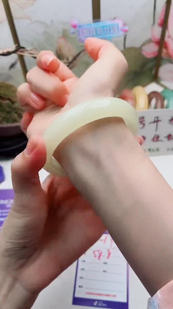 石英质玉手镯未镶嵌L193微色差58.4mm