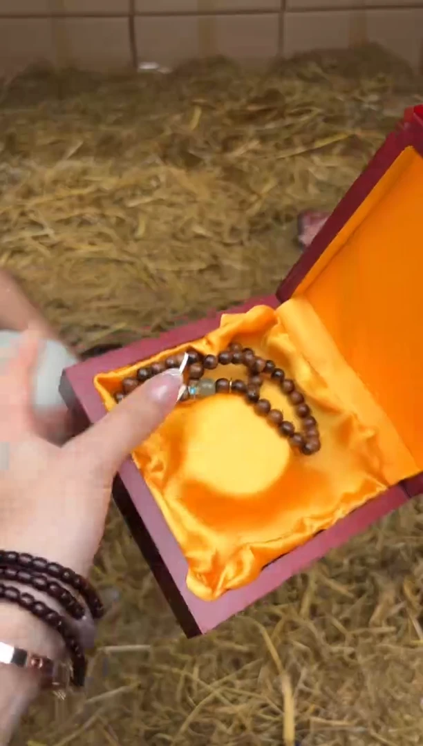 尚品精品手串《无礼盒》