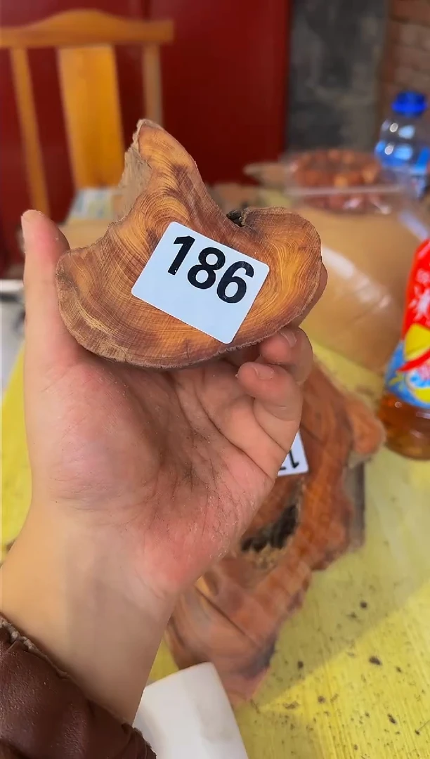 柏木太行陈化崖柏现切香片！厚1.5  随机一片！（1单1片）186