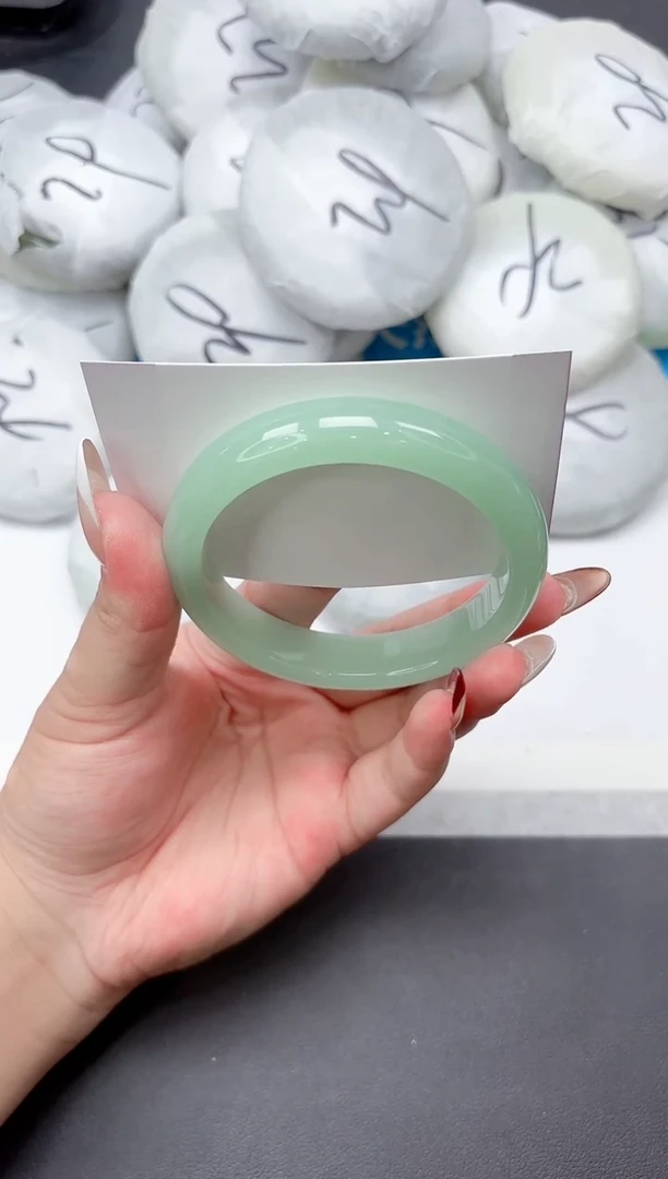 未镶嵌手镯石英质玉27-60.8