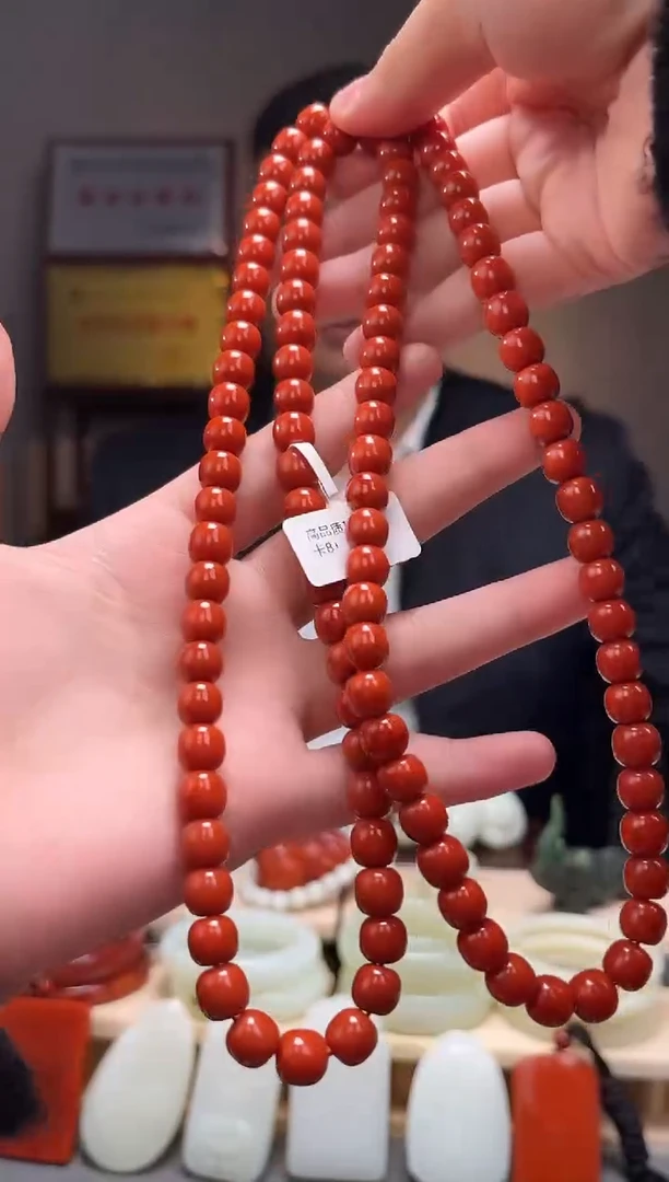 颈饰未镶嵌南红玛瑙手串