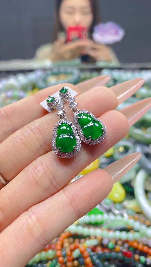 颈饰未镶嵌翡翠/L/翡翠A货，一件也是批发价