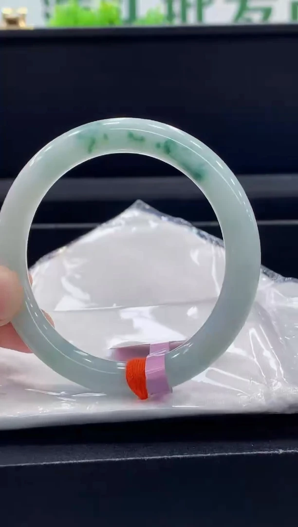 未镶嵌手镯翡翠翡翠手镯