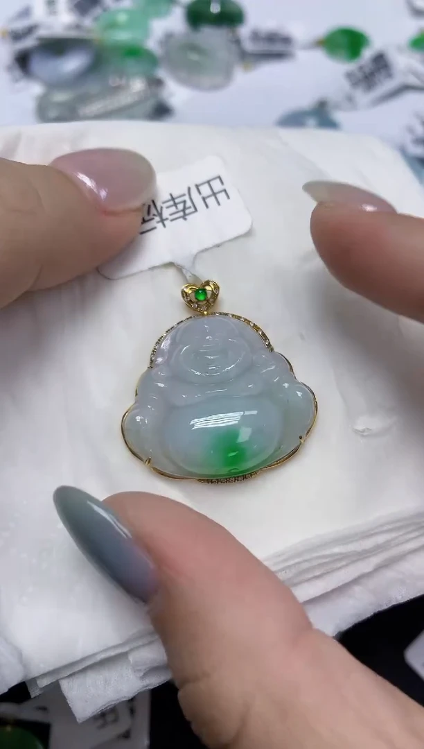 翡翠18K金镶嵌颈饰天然缅甸翡翠A货