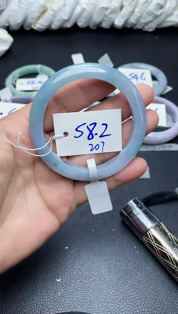 未镶嵌手镯翡翠207